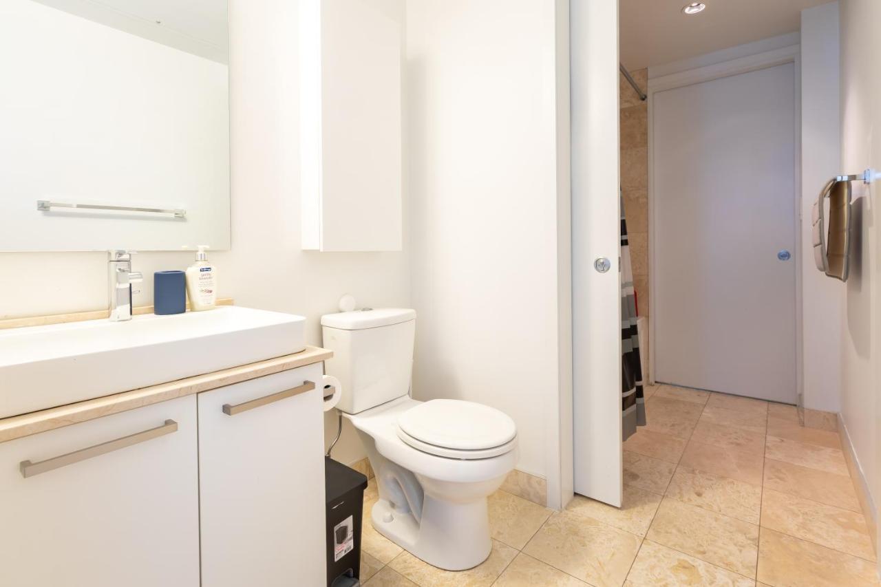 Exclusive Downtown 2Bed Suites Toronto Luaran gambar